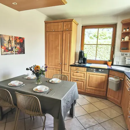 Gaestehaus Mit Garten In Oranienburg
